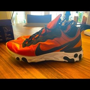 Mens Nike React size 9